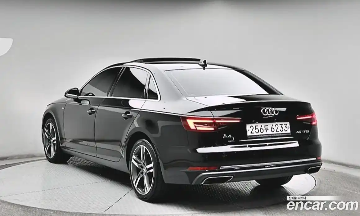 Audi A4 2019 2.0 Автомат в Москве № 162632, фото 3