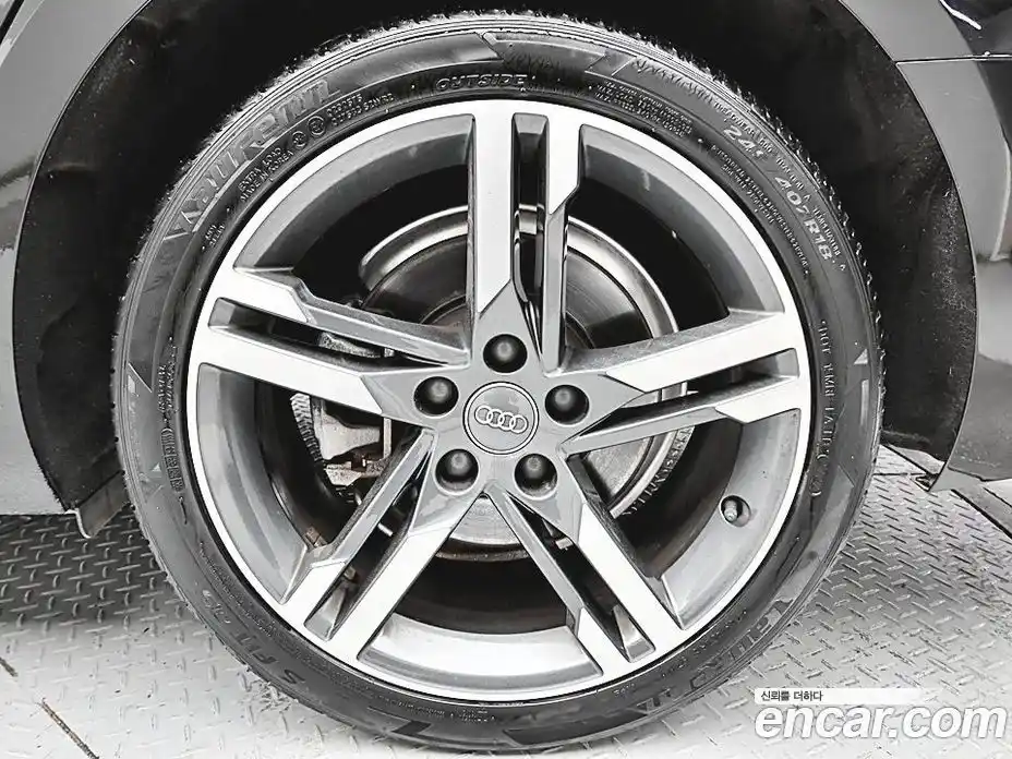 Audi A4 2019 2.0 Автомат в Москве № 162632, фото 6