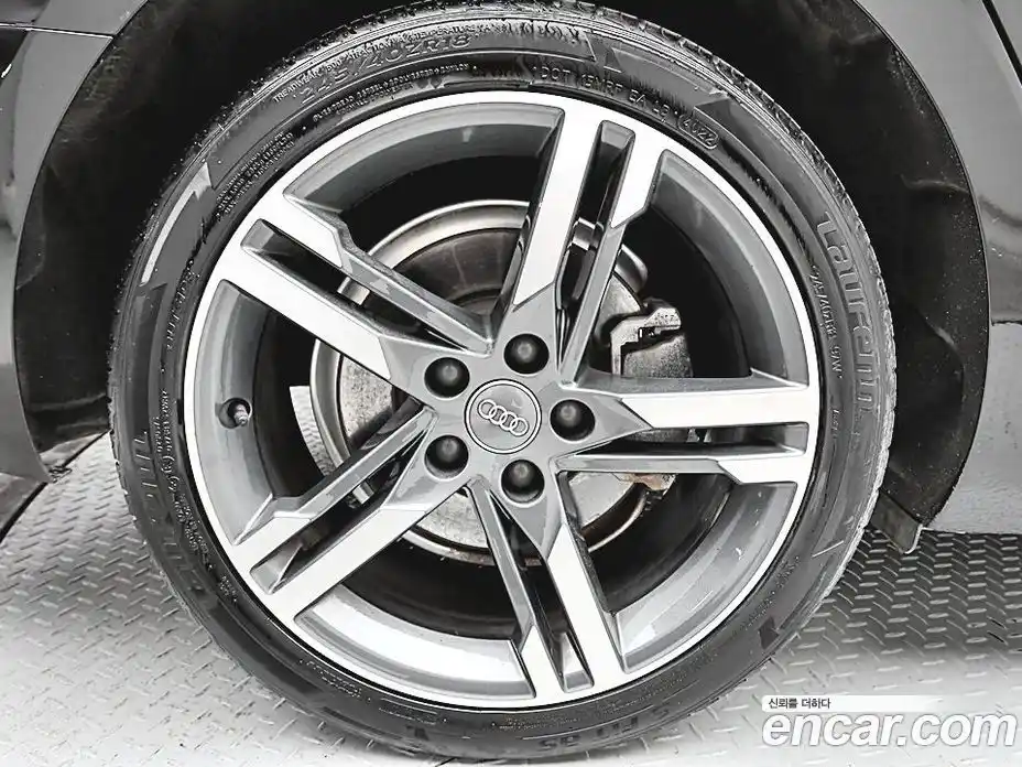 Audi A4 2019 2.0 Автомат в Москве № 162632, фото 8