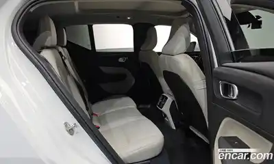 Volvo XC40 2024 2.0 Автомат в Москве № 164320, миниатюра 11