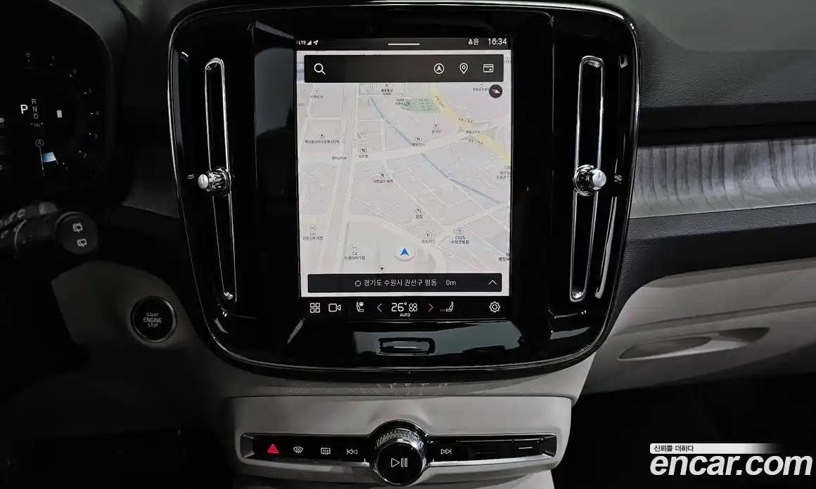 Volvo XC40 2024 2.0 Автомат в Москве № 164320, фото 13