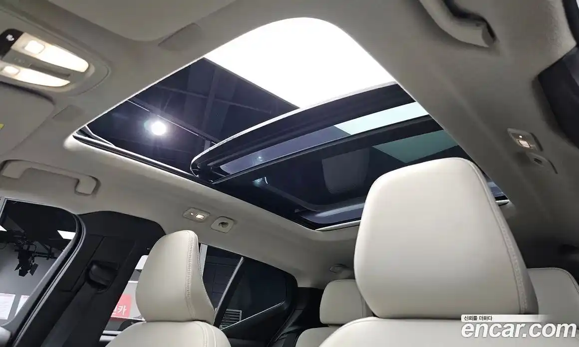 Volvo XC40 2024 2.0 Автомат в Москве № 164320, фото 17