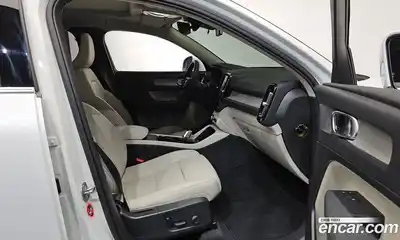 Volvo XC40 2024 2.0 Автомат в Москве № 164320, миниатюра 10