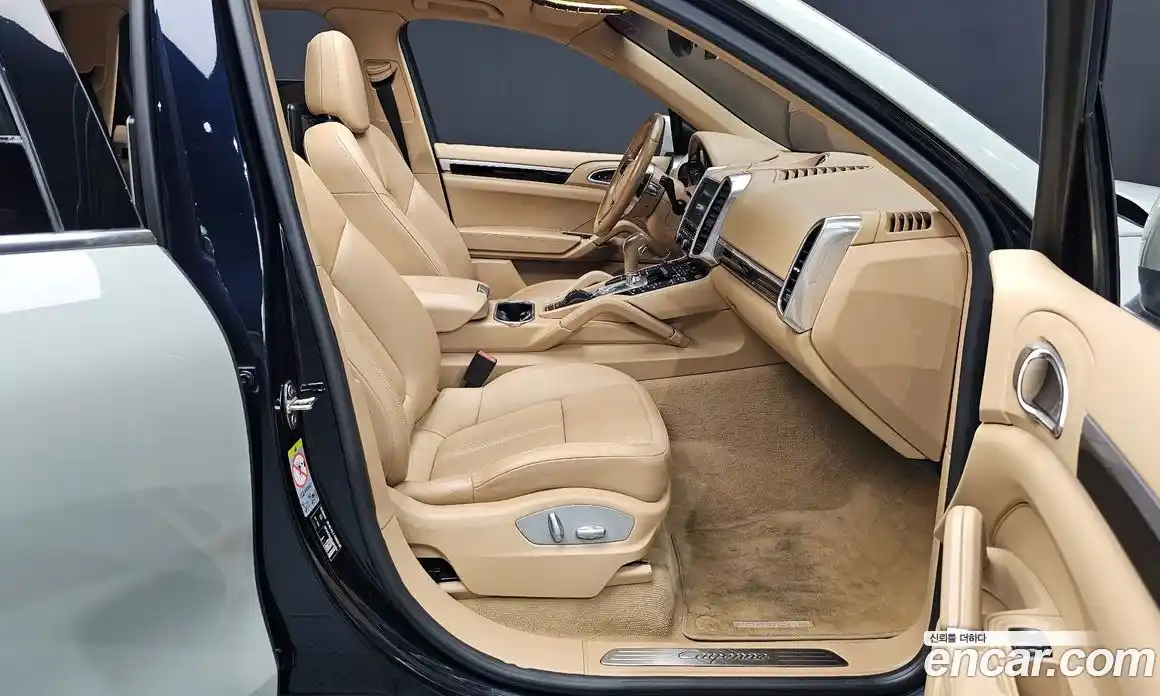 Porsche Cayenne 2016 3.0 Автомат в Москве № 165707, фото 11