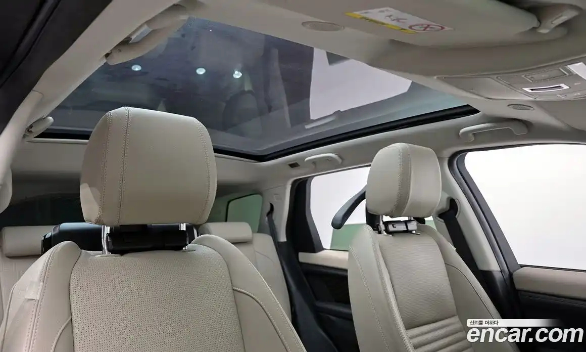 Land Rover Discovery Sport 2022 2.0 Автомат в Москве № 166135, фото 16