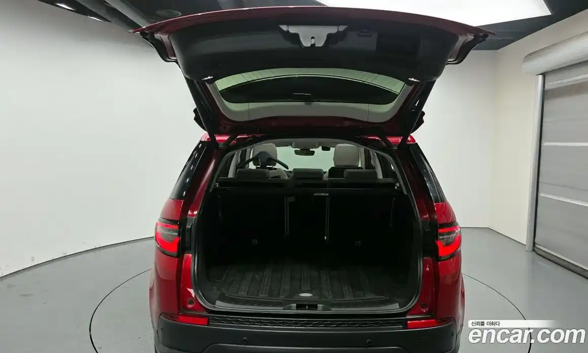 Land Rover Discovery Sport 2022 2.0 Автомат в Москве № 166135, фото 20