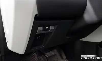 Land Rover Defender 2020 2.0 Автомат в Москве № 166395, миниатюра 5