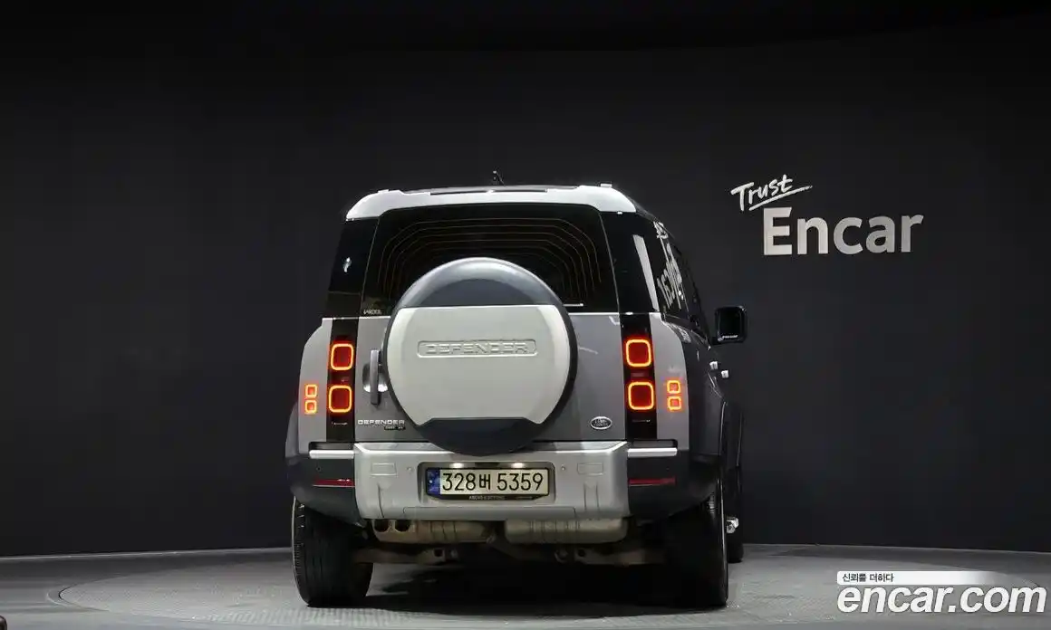 Land Rover Defender 2020 2.0 Автомат в Москве № 166395, фото 6