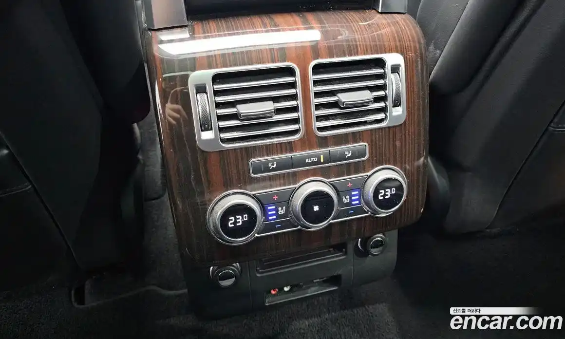 Land Rover Range-Rover 2016 4.4 Автомат в Москве № 166600, фото 13