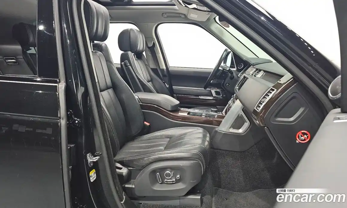 Land Rover Range-Rover 2016 4.4 Автомат в Москве № 166600, фото 2