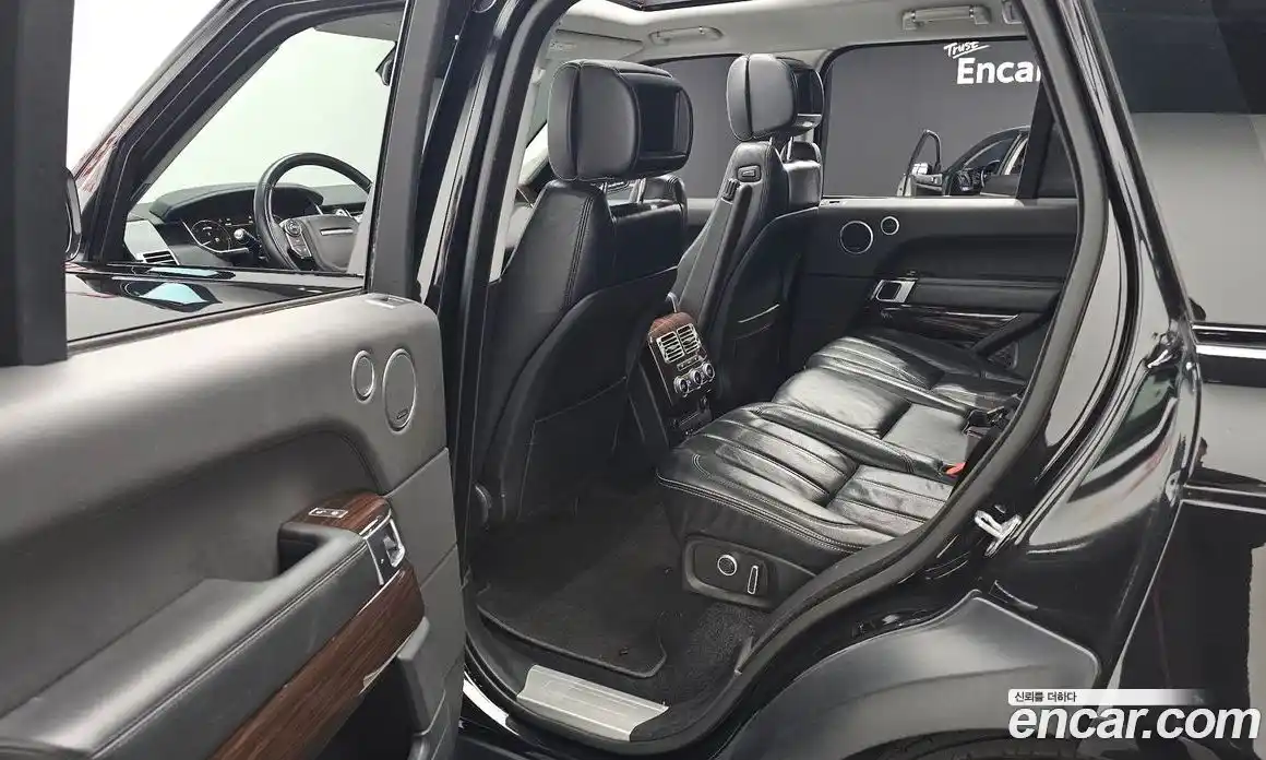 Land Rover Range-Rover 2016 4.4 Автомат в Москве № 166600, фото 5