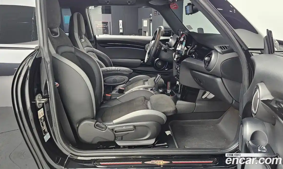 Mini Cooper 2023 2.0 Автомат в Москве № 166995, фото 11