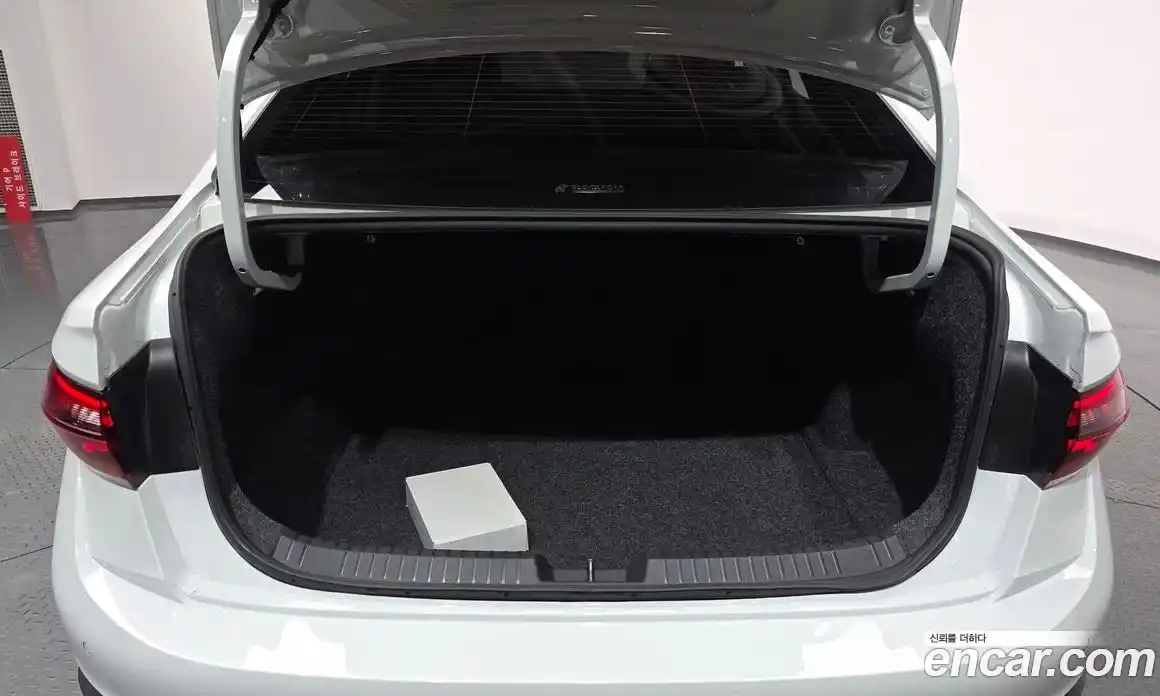 Volkswagen Jetta 2023 1.5 Автомат в Москве № 168405, фото 11