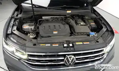 Volkswagen Tiguan 2022 2.0 Автомат в Москве № 168673, миниатюра 11