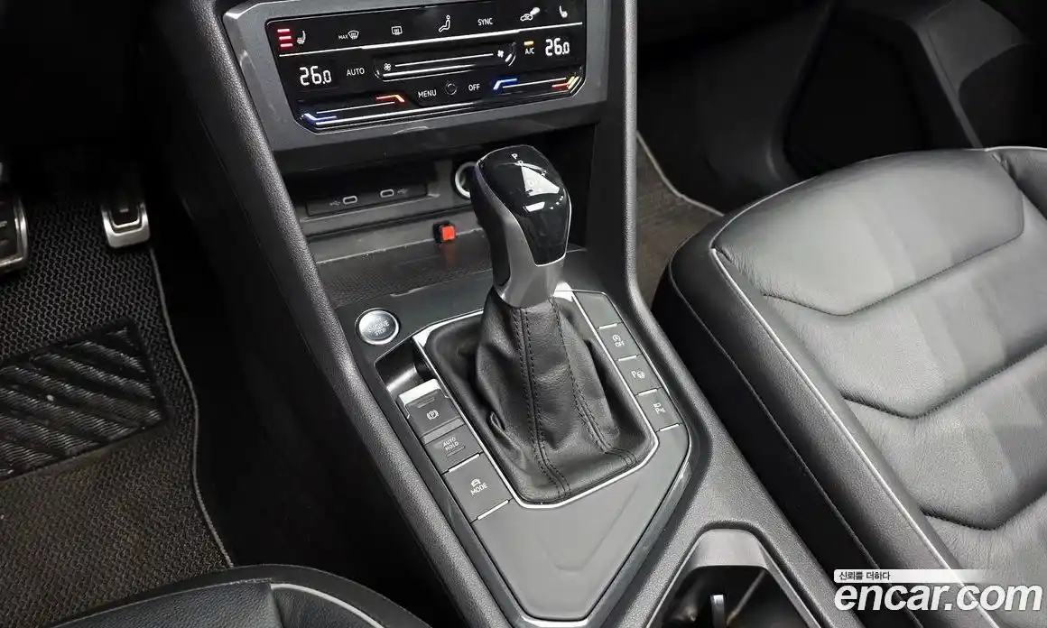 Volkswagen Tiguan 2022 2.0 Автомат в Москве № 168673, фото 15