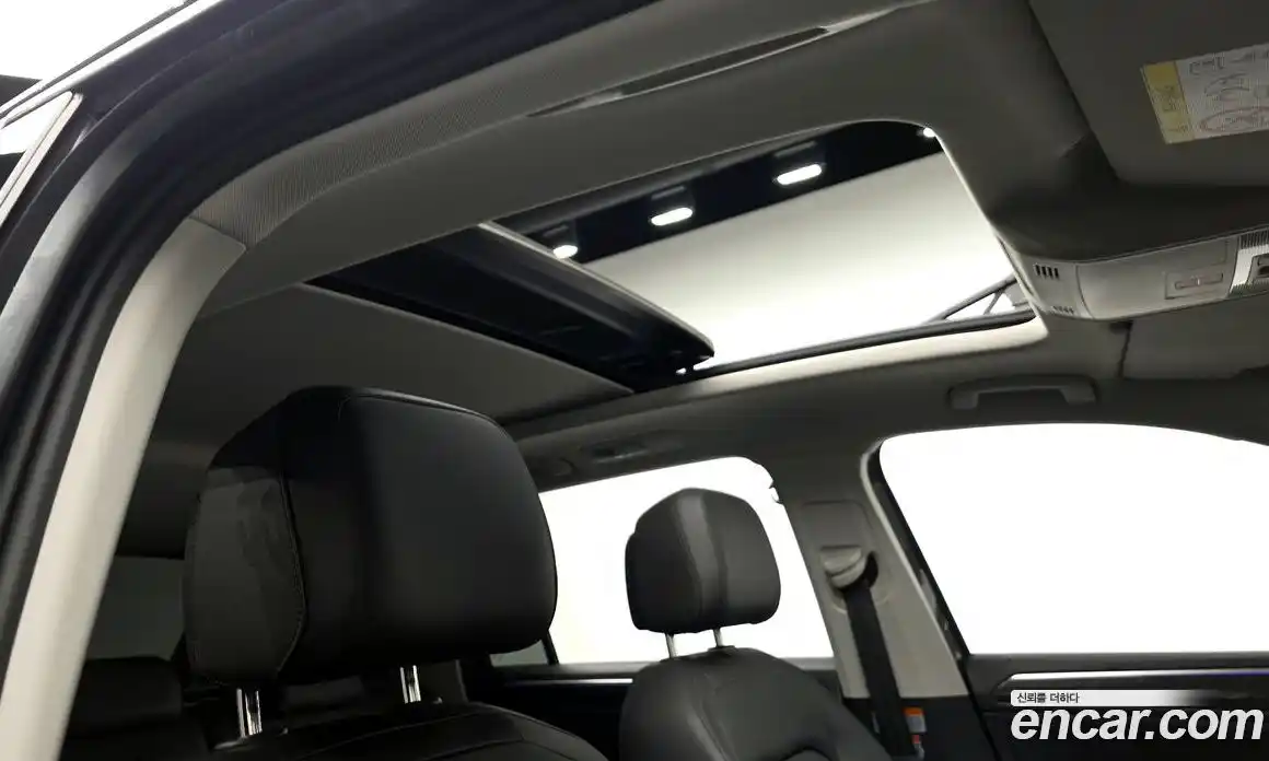 Volkswagen Tiguan 2022 2.0 Автомат в Москве № 168673, фото 4