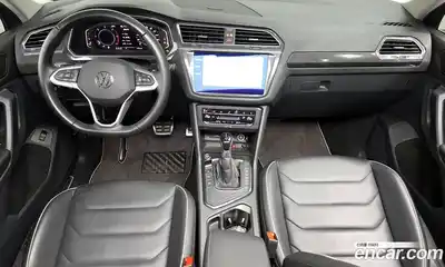 Volkswagen Tiguan 2022 2.0 Автомат в Москве № 168673, миниатюра 6