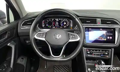 Volkswagen Tiguan 2022 2.0 Автомат в Москве № 168673, миниатюра 10