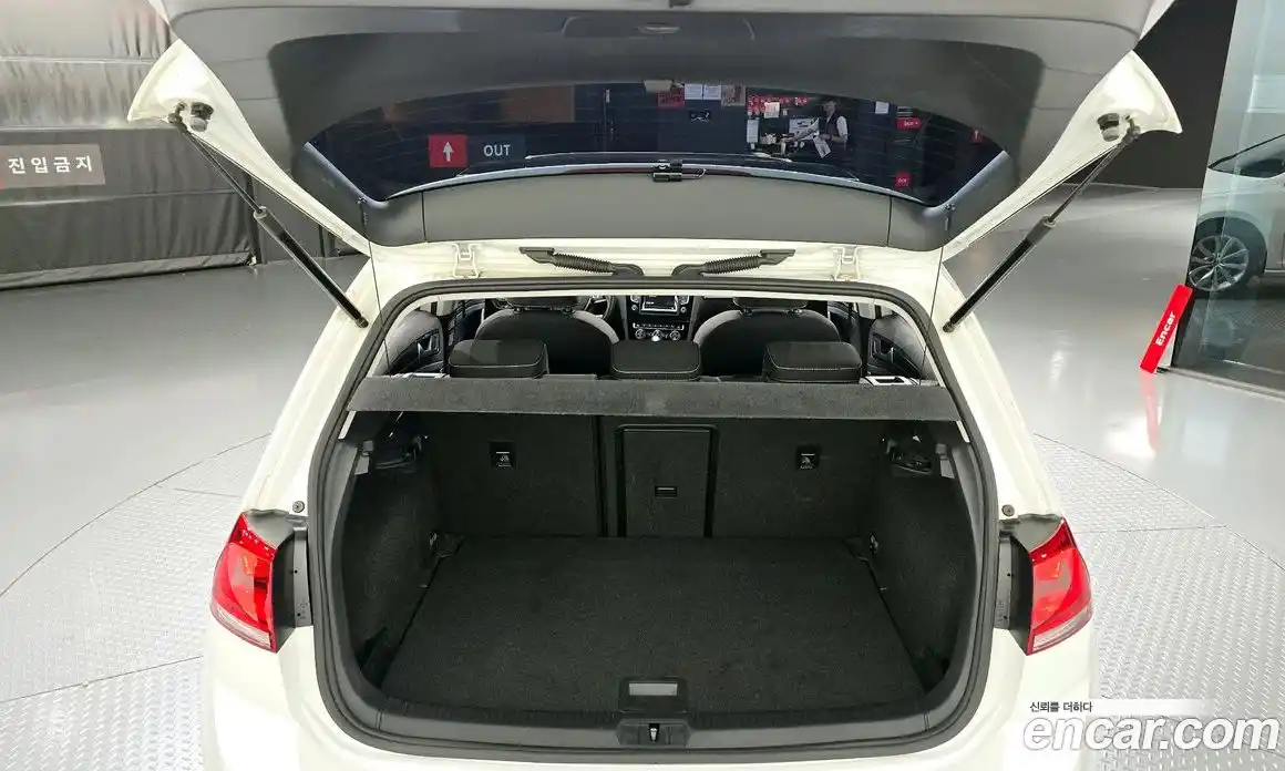 Volkswagen Golf 2015 2.0 Автомат в Москве № 169110, фото 17