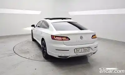 Volkswagen Arteon 2019 2.0 Автомат в Москве № 169237, миниатюра 2