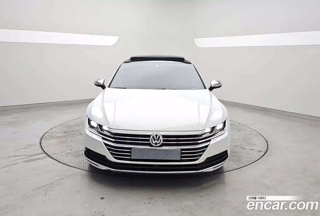 Volkswagen Arteon 2019 2.0 Автомат в Москве № 169237, фото 3