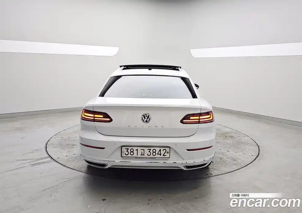 Volkswagen Arteon 2019 2.0 Автомат в Москве № 169237, фото 4