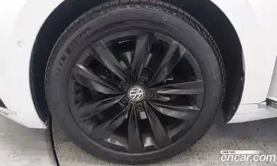 Volkswagen Arteon 2019 2.0 Автомат в Москве № 169237, миниатюра 5