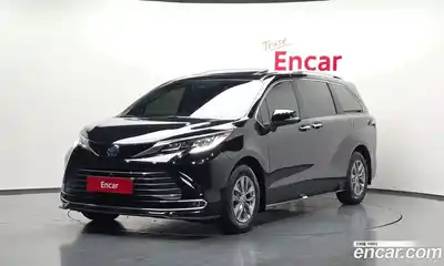 Toyota Sienna 2024 2.5 Автомат в Москве № 170207, миниатюра 2