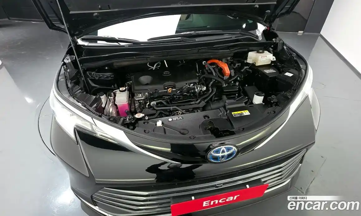 Toyota Sienna 2024 2.5 Автомат в Москве № 170207, фото 5