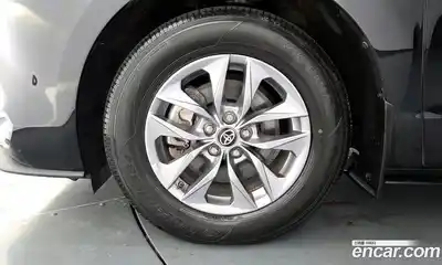 Toyota Sienna 2024 2.5 Автомат в Москве № 170207, миниатюра 7