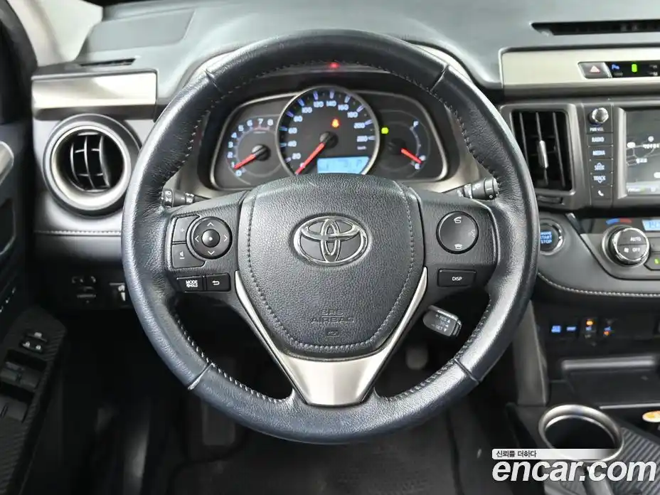 Toyota RAV4 2014 2.5 Автомат в Москве № 170341, фото 13