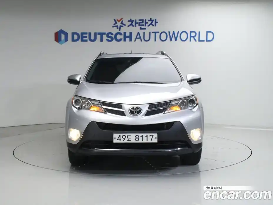 Toyota RAV4 2014 2.5 Автомат в Москве № 170341, фото 3
