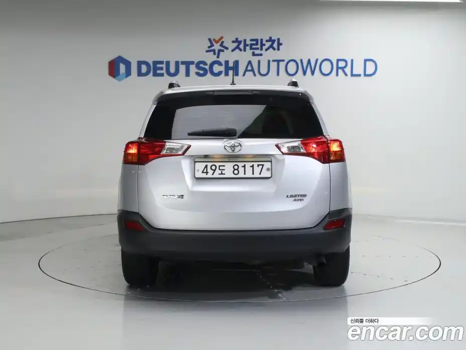 Toyota RAV4 2014 2.5 Автомат в Москве № 170341, фото 4