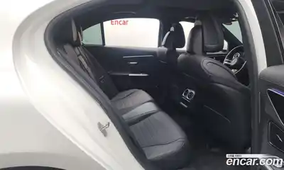 Mercedes-Benz C-Class 2024 2.0 Автомат в Москве № 171009, миниатюра 2