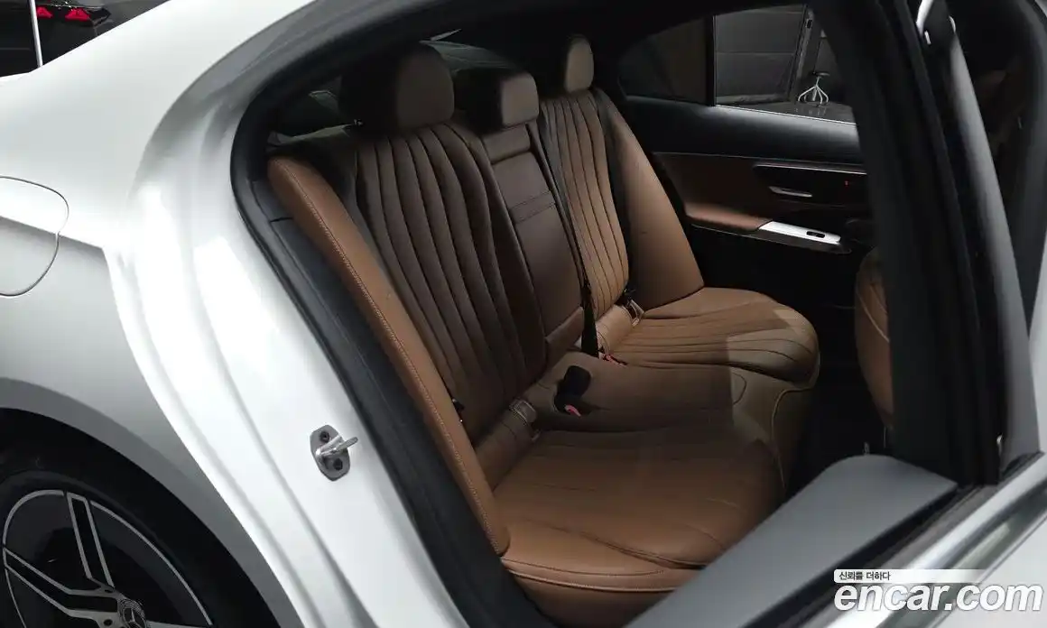 Mercedes-Benz E-Class 2024 2.0 Автомат в Москве № 177814, фото 3