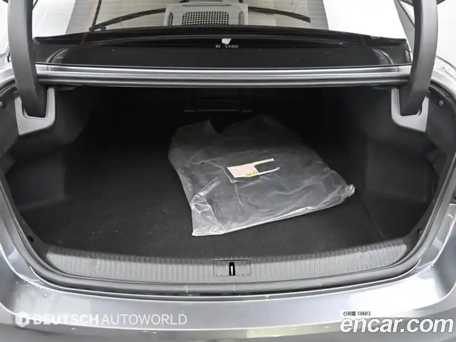 Renault SM6 2019 1.5 Автомат в Москве № 185488, фото 20