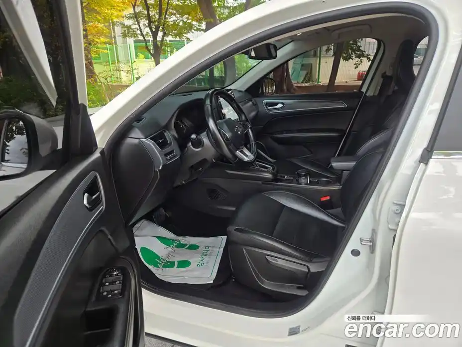 Renault XM3 2023 1.6 Автомат в Москве № 186037, фото 12