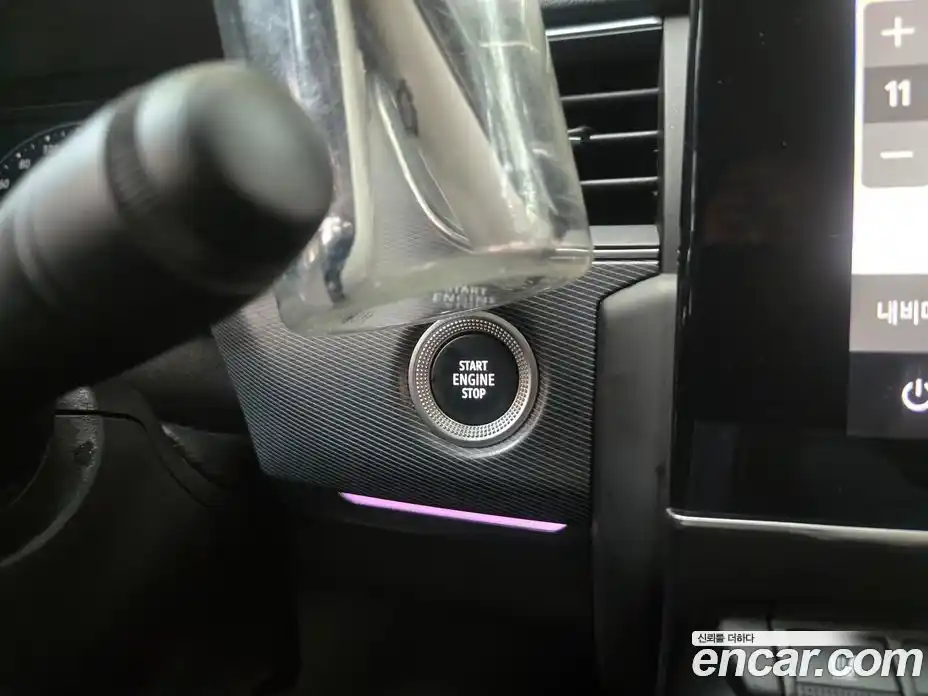 Renault XM3 2023 1.6 Автомат в Москве № 186037, фото 7