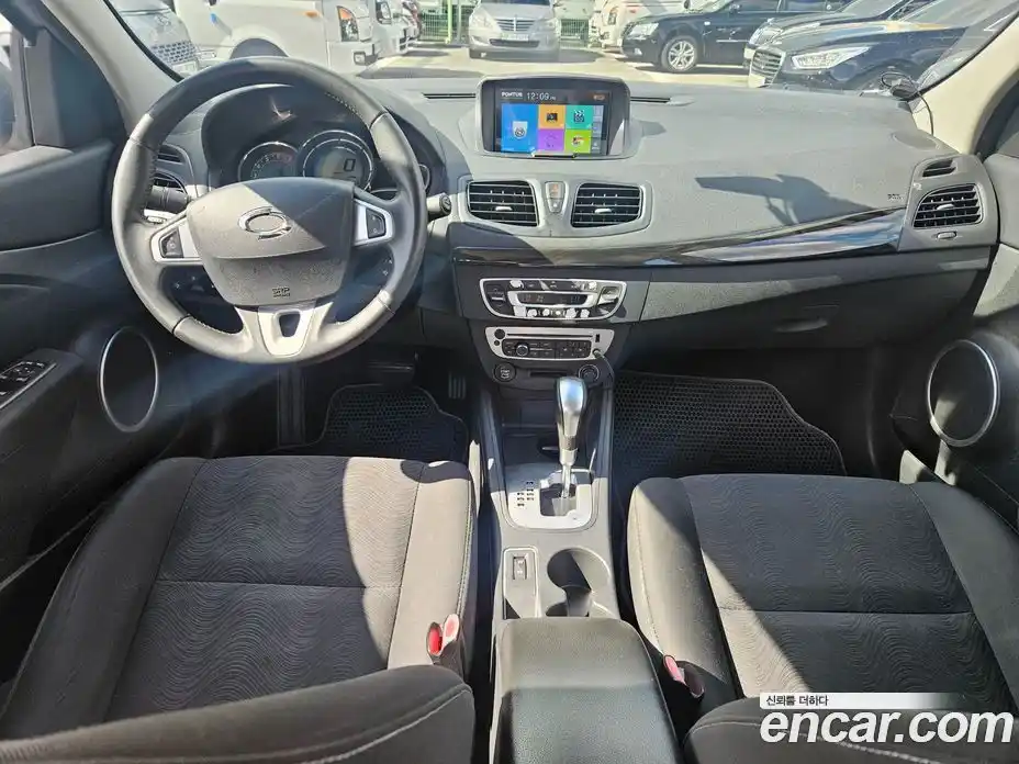 Renault SM3 2014 1.6 Автомат в Москве № 186339, фото 6