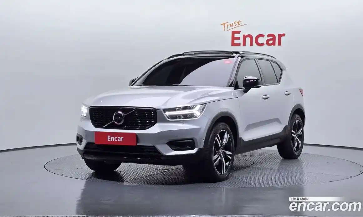 Volvo XC40 2019 2.0 Автомат в Москве № 189494, фото 1