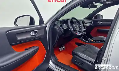 Volvo XC40 2019 2.0 Автомат в Москве № 189494, миниатюра 11