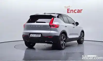 Volvo XC40 2019 2.0 Автомат в Москве № 189494, миниатюра 2