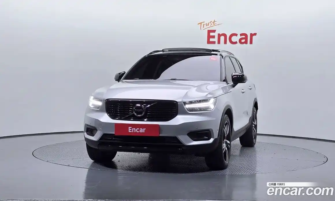 Volvo XC40 2019 2.0 Автомат в Москве № 189494, фото 3