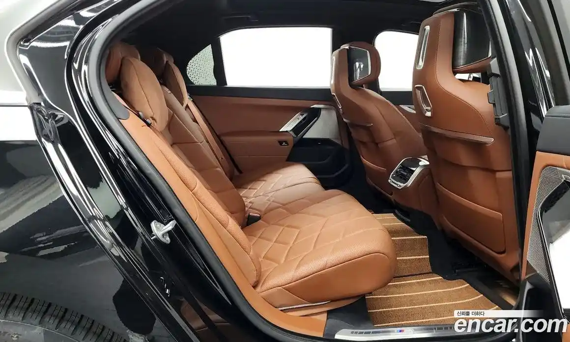 BMW 7-Series 2024 3.0 Автомат в Москве № 191377, фото 4