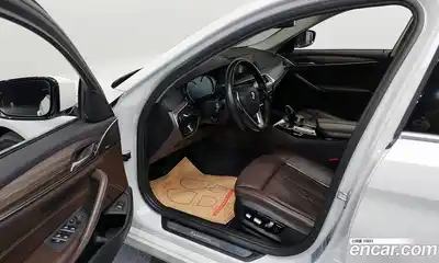 BMW 5-Series 2018 2.0 Автомат в Москве № 192160, миниатюра 9