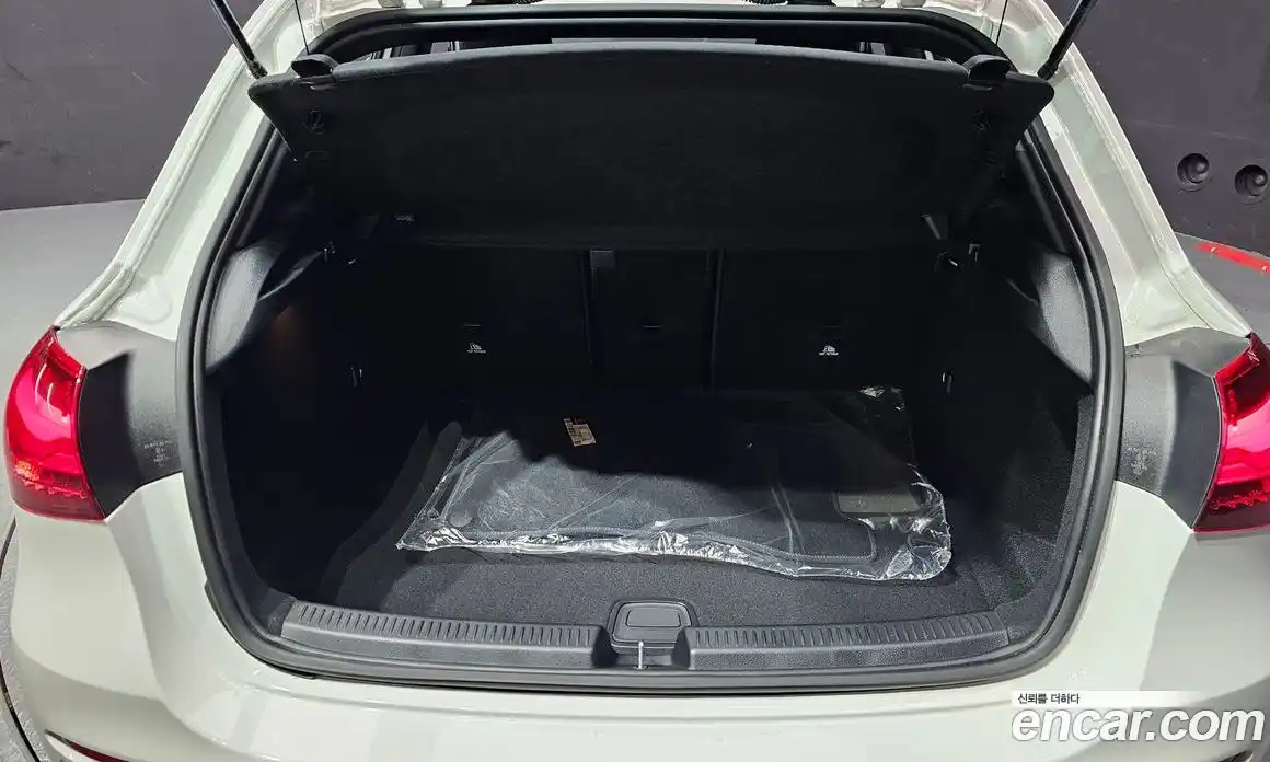 Mercedes-Benz A-Class 2025 2.0 Автомат в Москве № 193567, фото 8