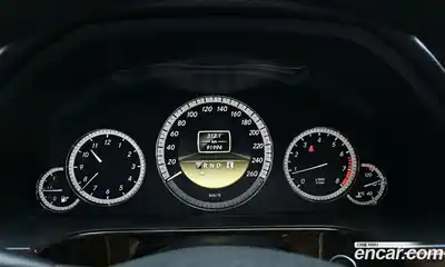 Mercedes-Benz E-Class 2011 1.8 Автомат в Москве № 195488, миниатюра 12