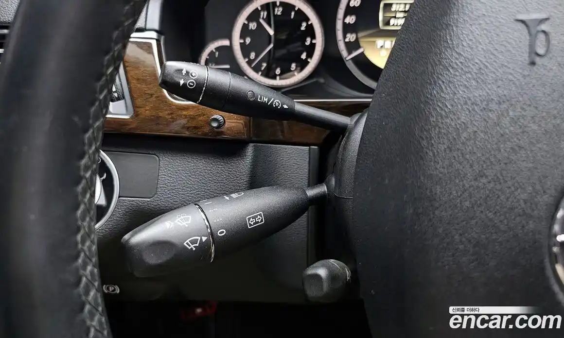 Mercedes-Benz E-Class 2011 1.8 Автомат в Москве № 195488, фото 14