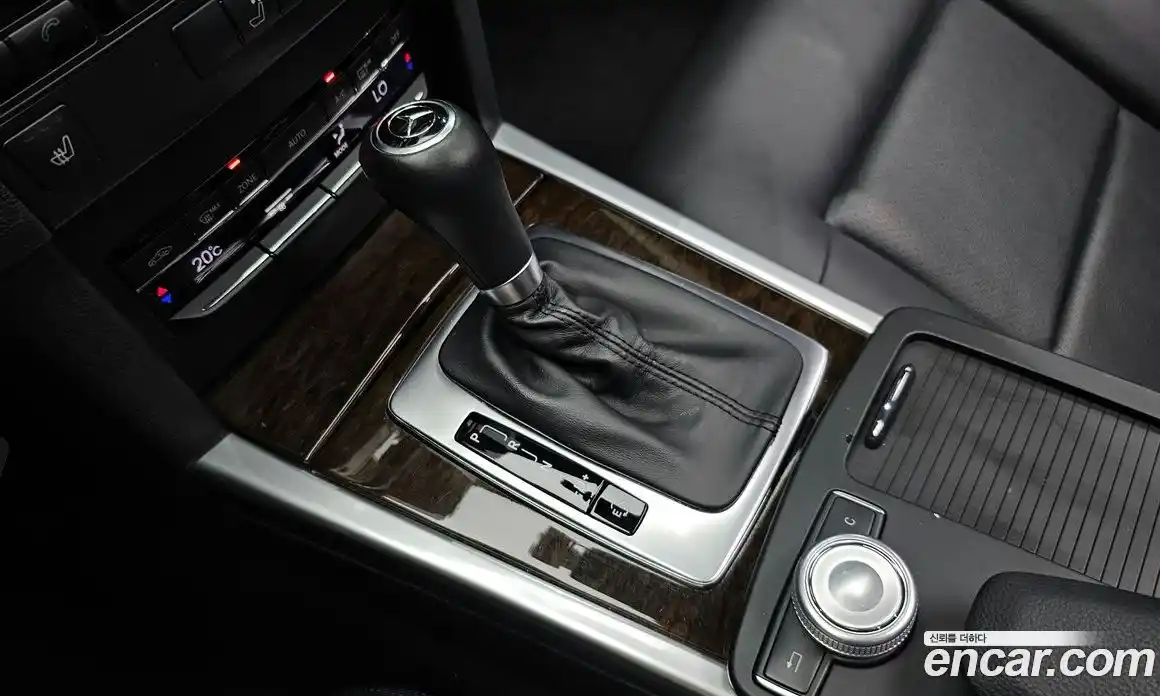 Mercedes-Benz E-Class 2011 1.8 Автомат в Москве № 195488, фото 20