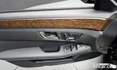 Mercedes-Benz E-Class 2011 1.8 Автомат в Москве № 195488, миниатюра 3